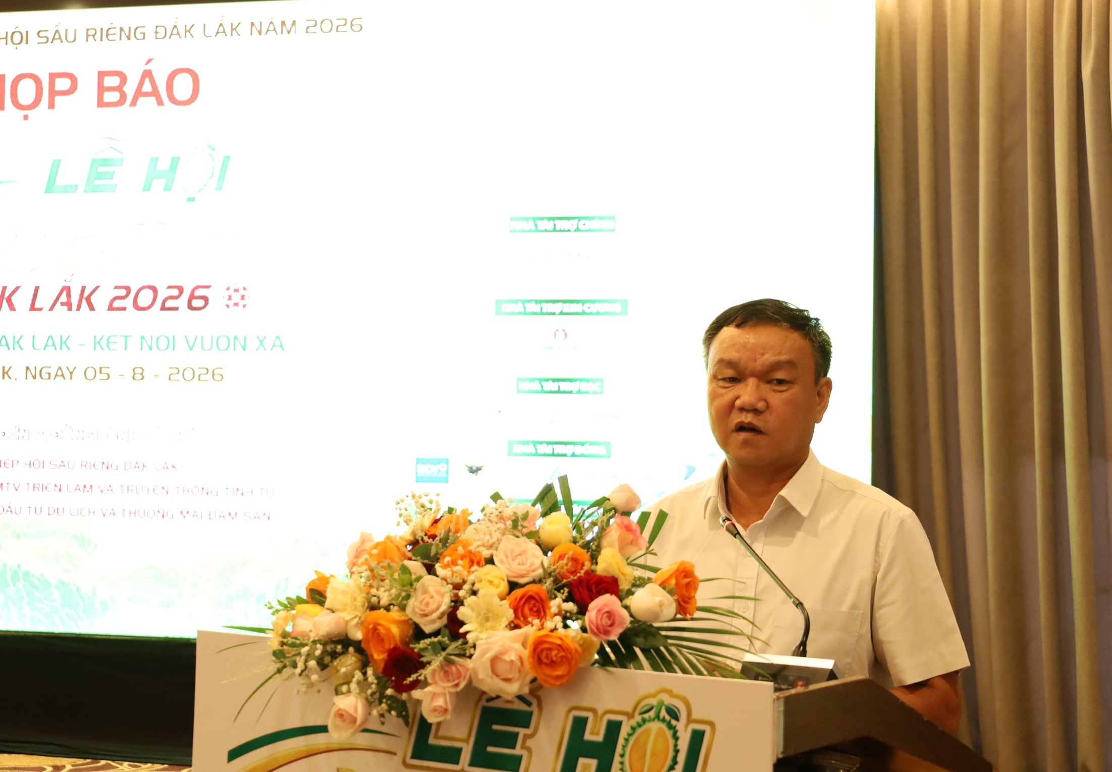 Ông Đào Mỹ - Phó Chủ tịch UBND tỉnh Đắk Lắk,Trưởng Ban Tổ chức Lễ hội Sầu riêng Đắk Lắk năm 2026 phát biểu tại họp báo